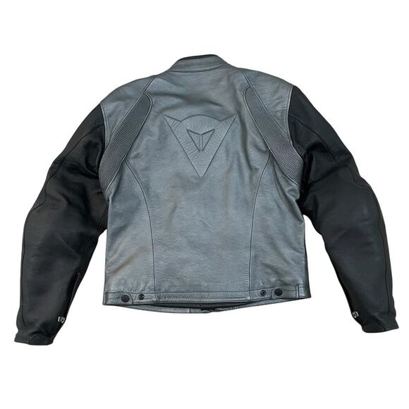 VTG Dainese Leather Motorcycle Jacket Mens 52 Black Gray Perforated Armored - Picture 2 of 13